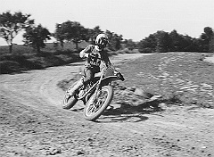 1975 kim 069a  1976 Joaquim Suñol (14 años) Montesa Cappra 250 VB  Circuito de Les Franqueses (Barcelona) : joaquim suñol, 1975, les franqueses, circuito, montesa cappra 250 VB